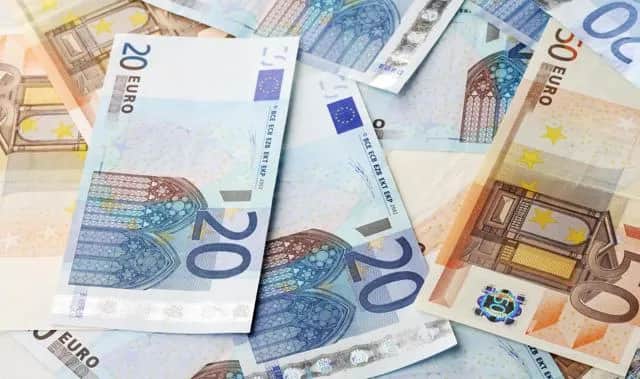 Jak założyć konto walutowe w mBank - uniknij zbędnych opłat i formalności