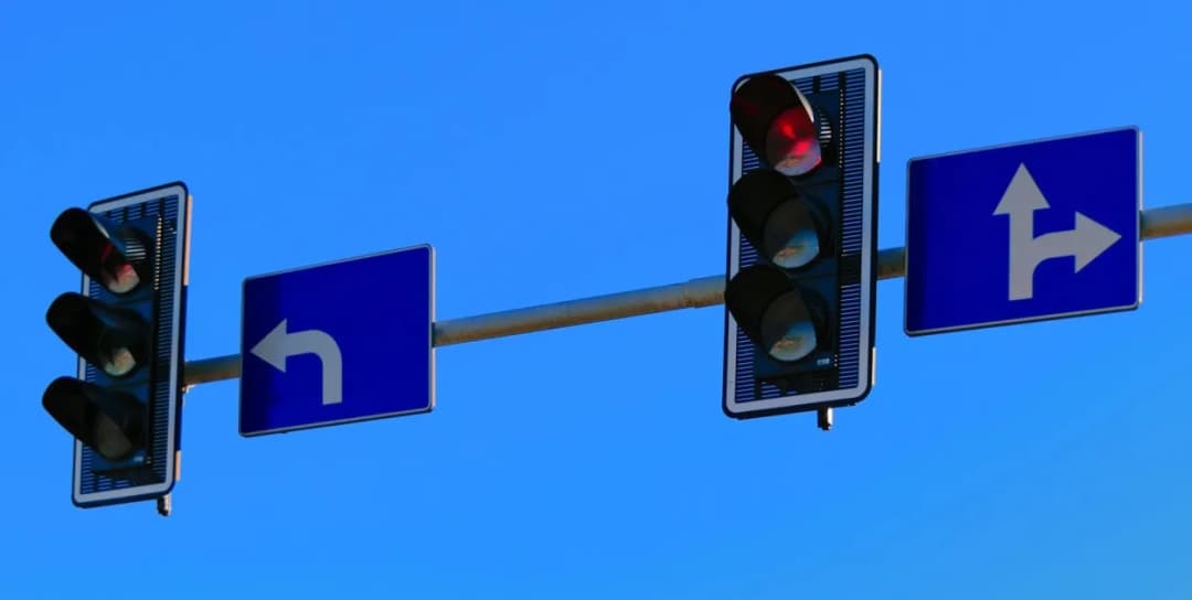 Znak C 17: Co oznacza i gdzie jest stosowany w praktyce?