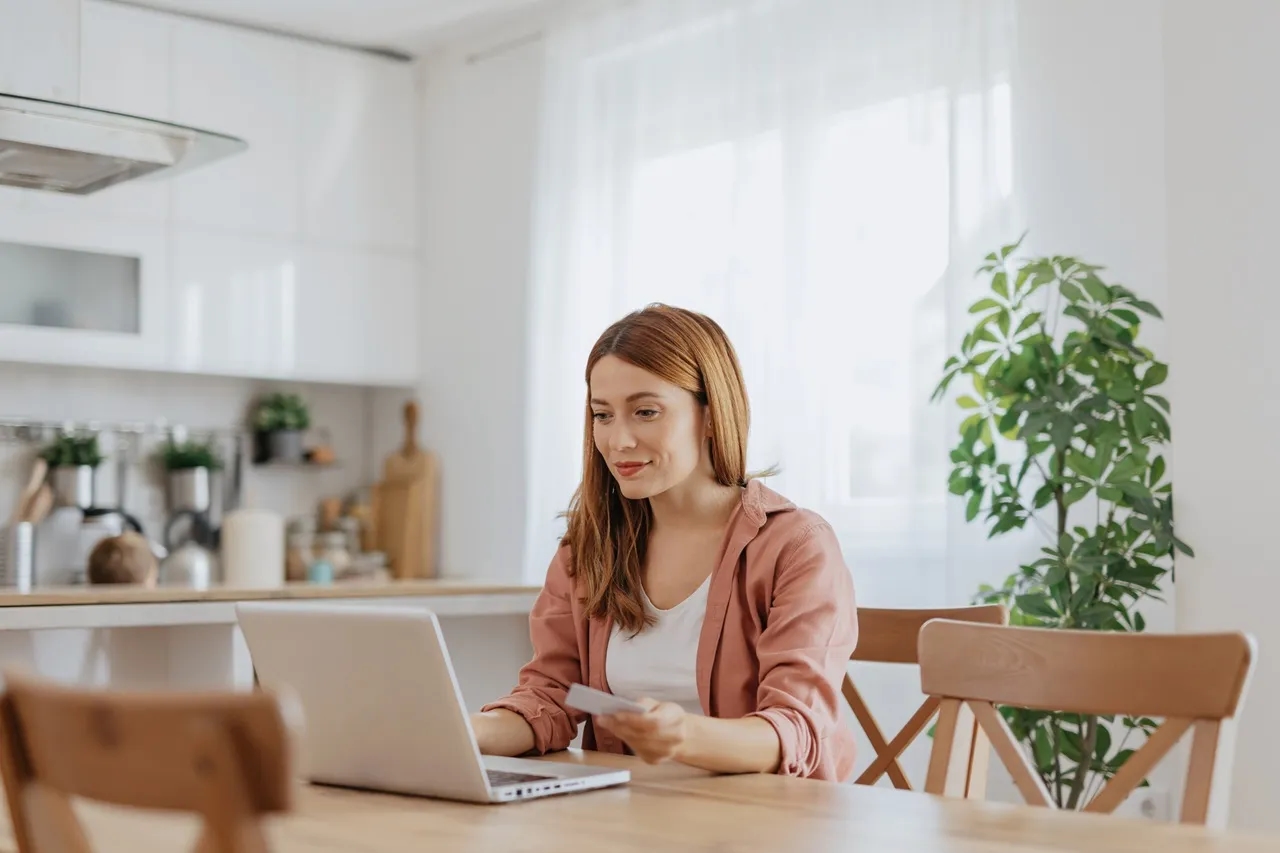Jak aktywować kartę w mBanku - proste sposoby na szybkie działanie