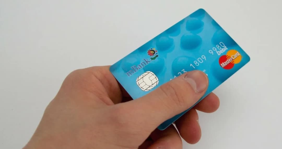 Jak zablokować kartę mbank i uniknąć nieautoryzowanych transakcji